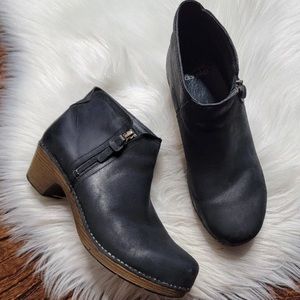Dansko Max Black Leather Ankle Boots, size 38, 7.5/8